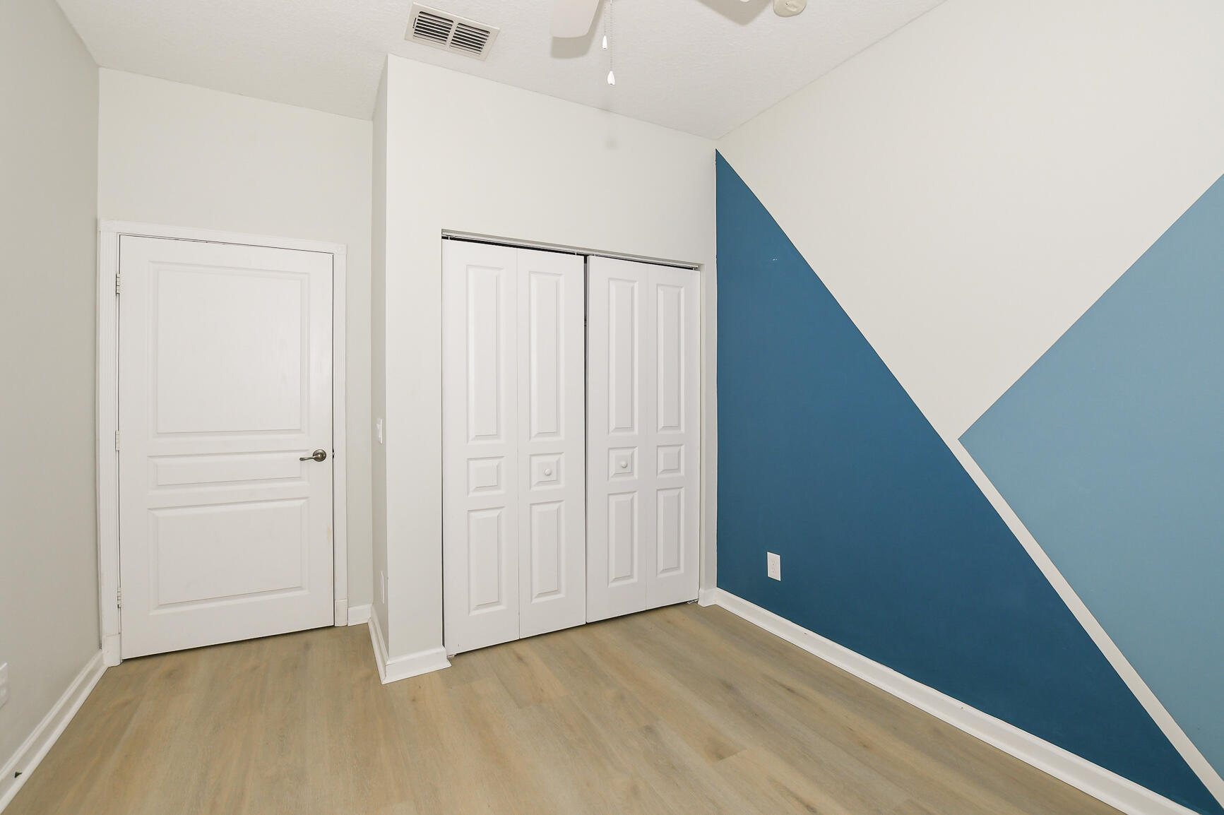 RIVER PLACE ON THE ST LUCIE NO 5 - Residential