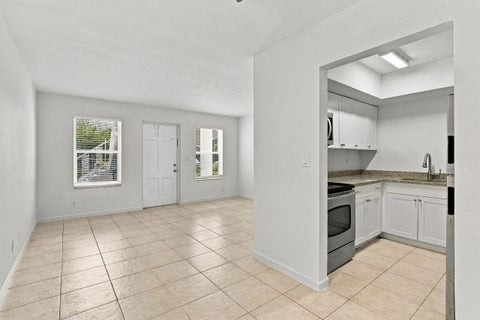Tiny photo for 4529 NE 21st Avenue #3, Fort Lauderdale, FL 33308 (MLS # B26088886)