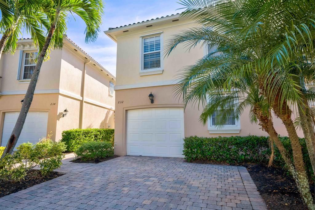 Photo of 232 Fortuna Drive, Palm Beach Gardens, FL 33410 (MLS # R10690121)