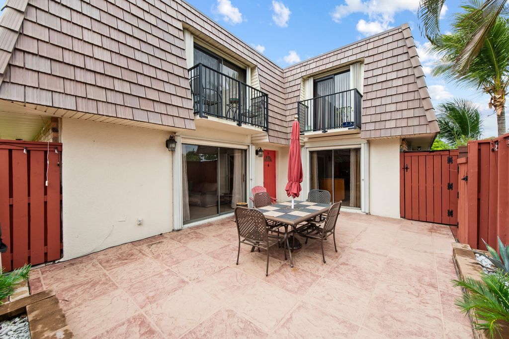 Photo of 2774 SW 15th Street #2774, Deerfield Beach, FL 33442 (MLS # B26010386)