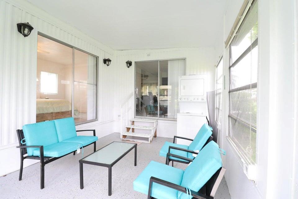 SPANISH LAKES - Residential Lease