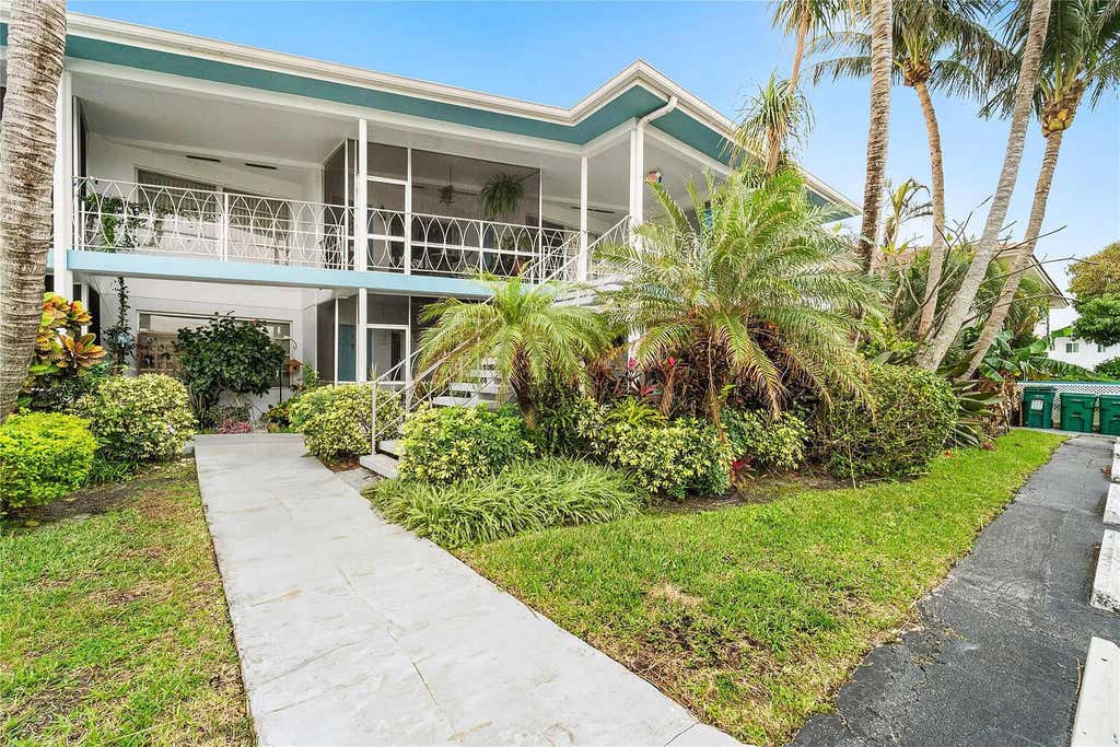 Photo of 2748 NE 28TH AVE #10, Lighthouse Point, FL 33064 (MLS # B26063732)