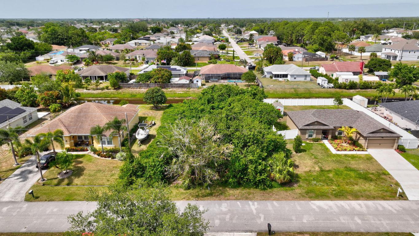PORT ST LUCIE SECTION  34 - Land