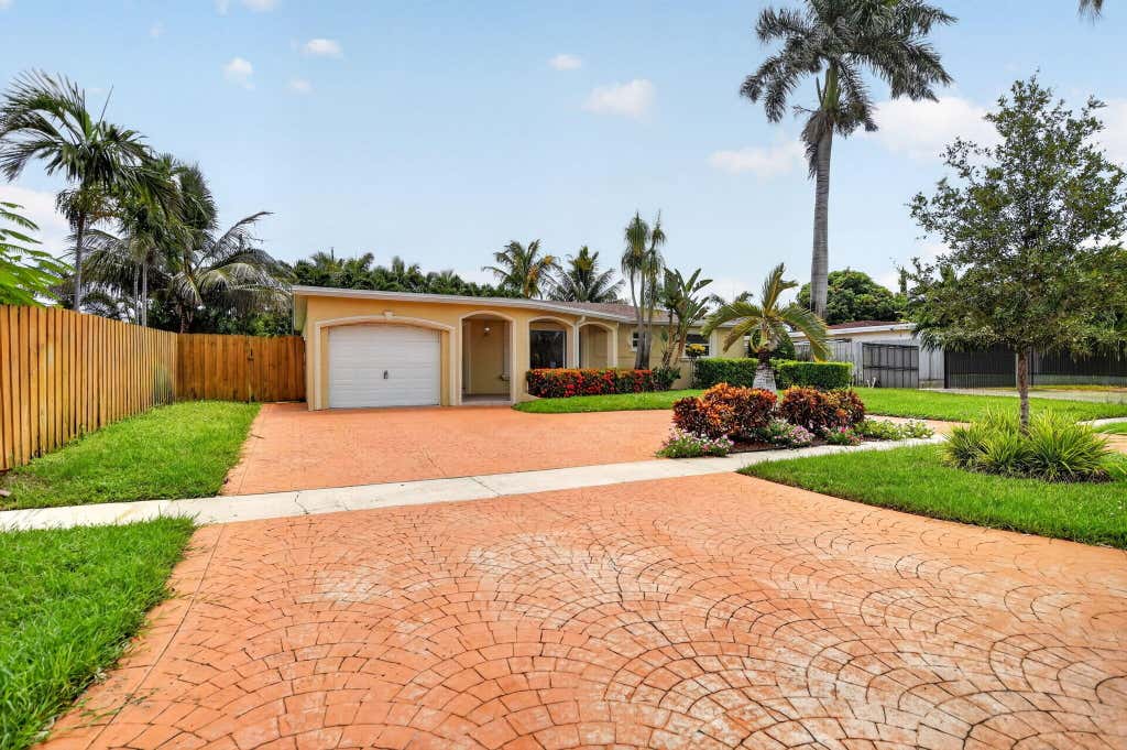 Photo of 2250 NE 4TH Court, Boca Raton, FL 33431 (MLS # B26061027)