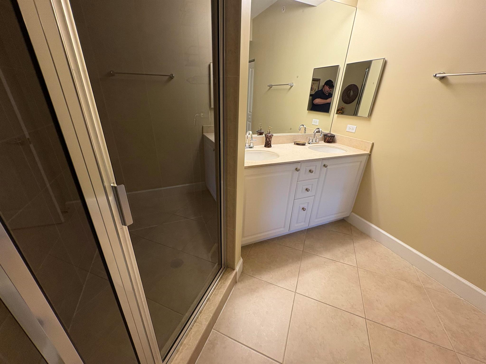 SAN RAPHAEL CONDO - Residential Lease