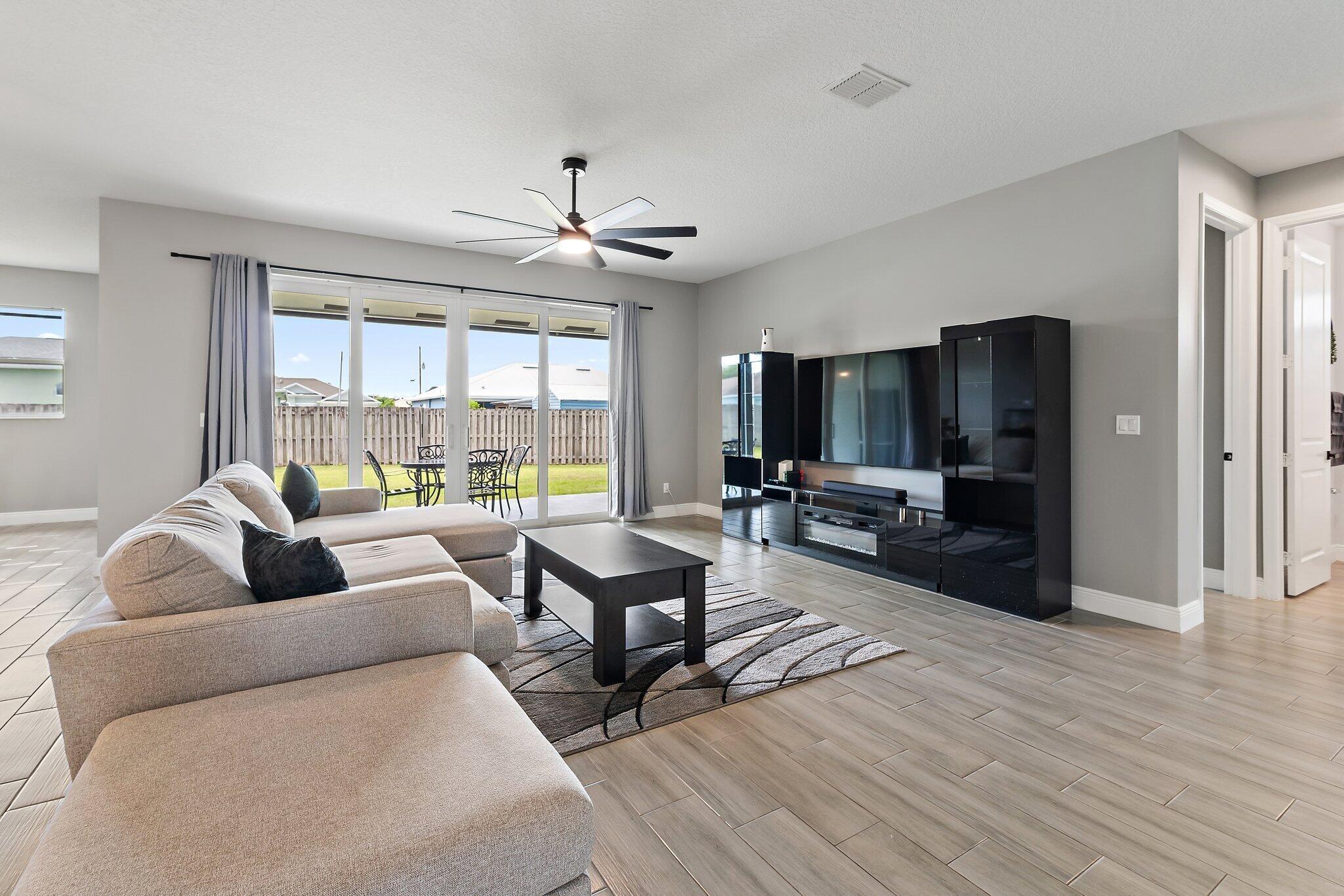 PORT ST LUCIE SECTION 47 - Residential