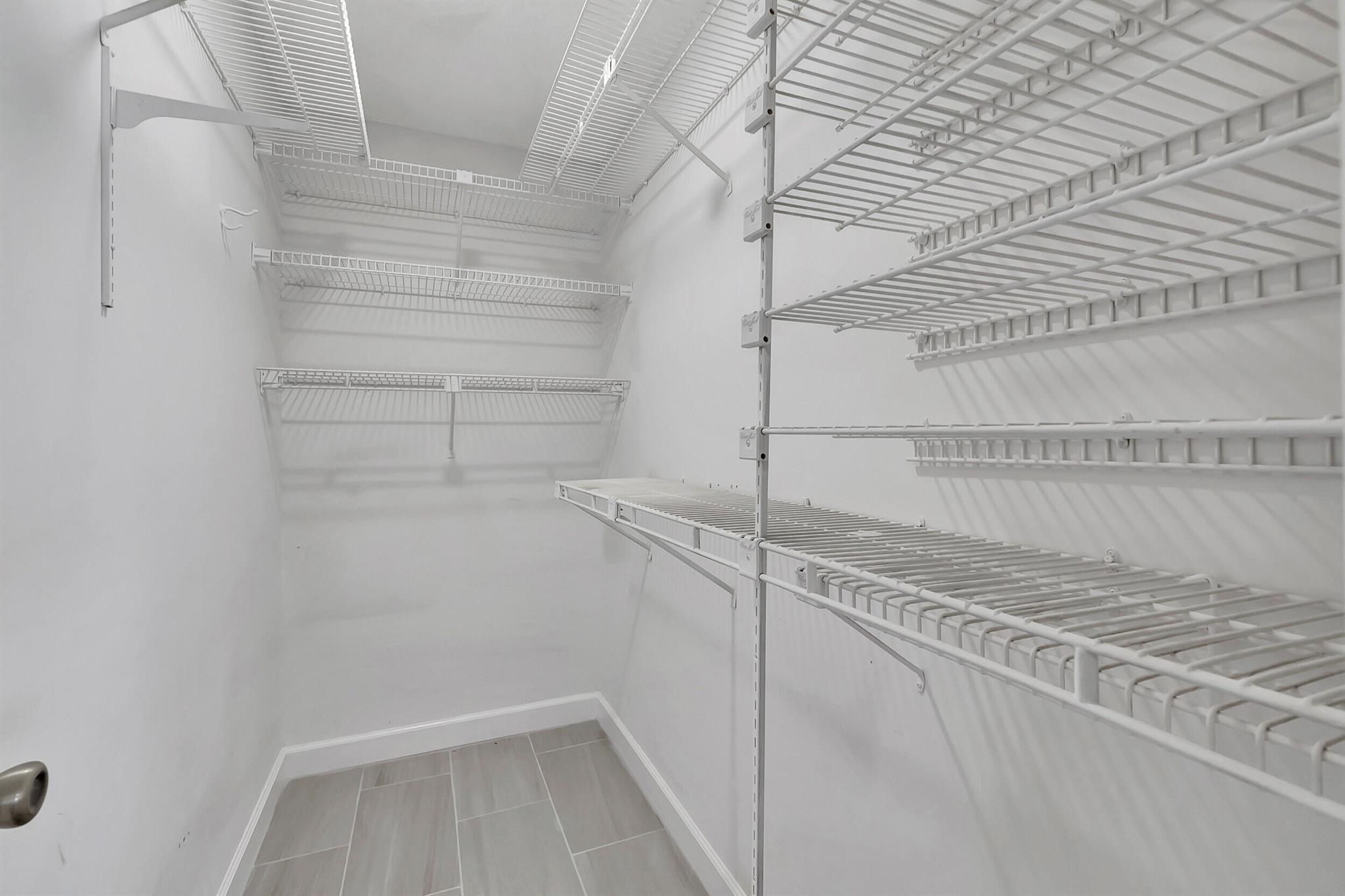 KINGS POINT FLANDERS COND - Residential