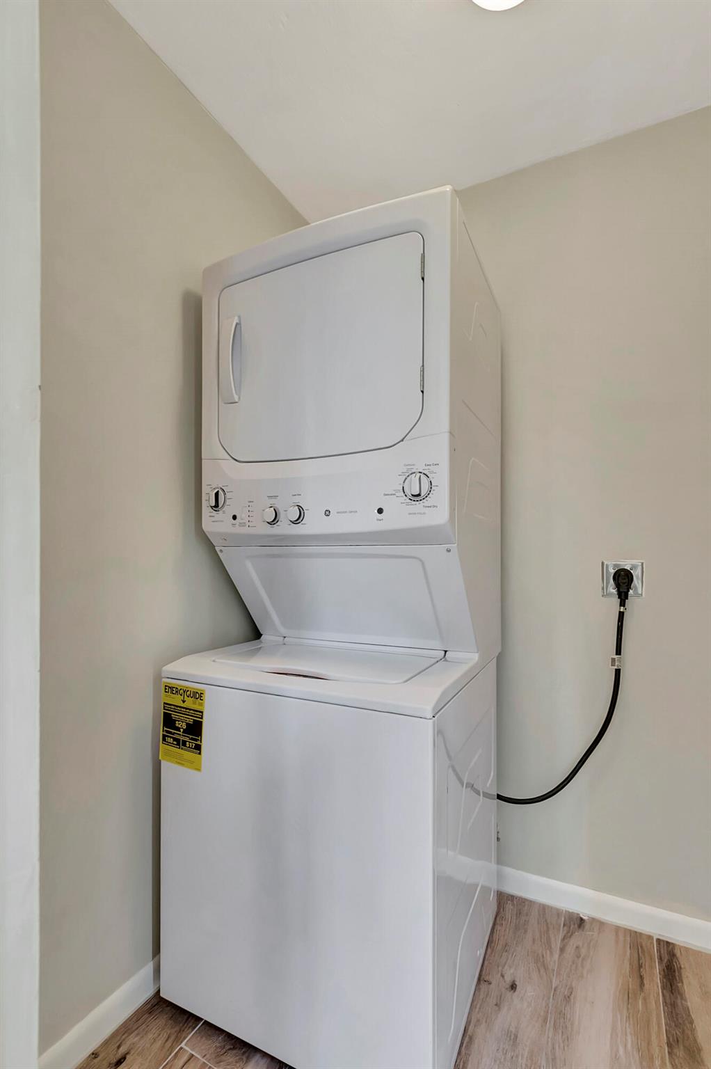 KINGS POINT FLANDERS COND - Residential