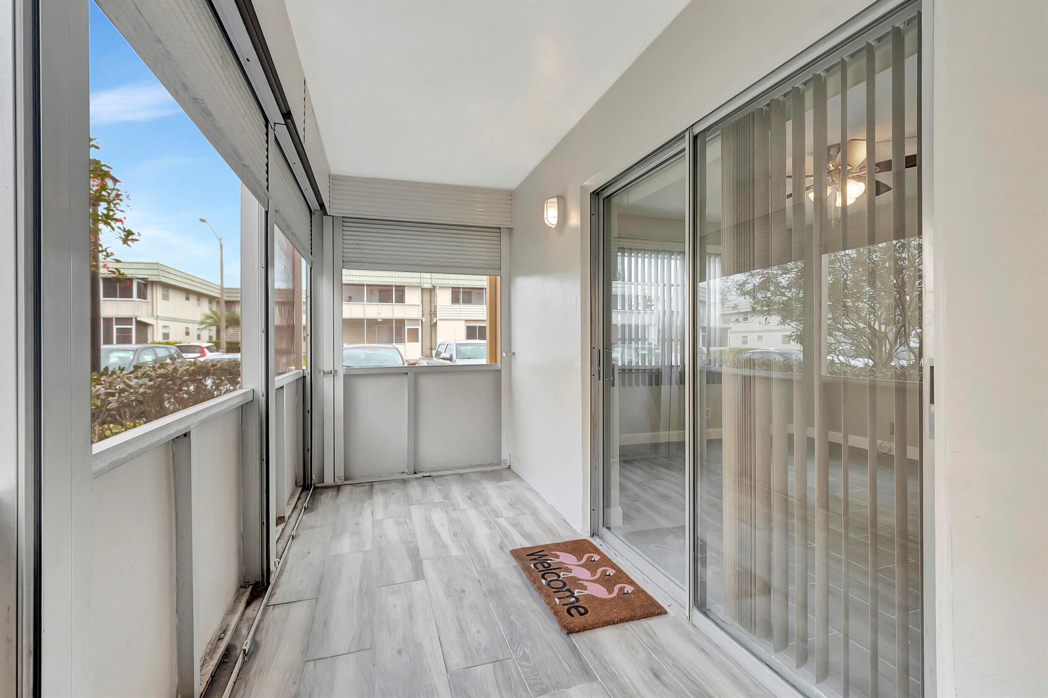 KINGS POINT FLANDERS COND - Residential