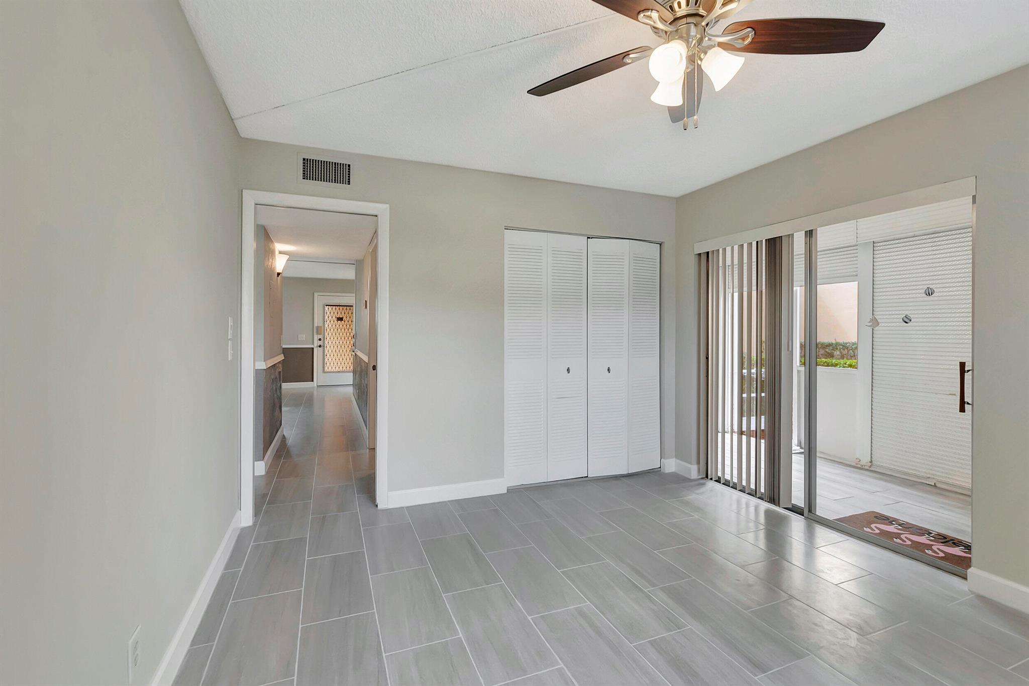 KINGS POINT FLANDERS COND - Residential