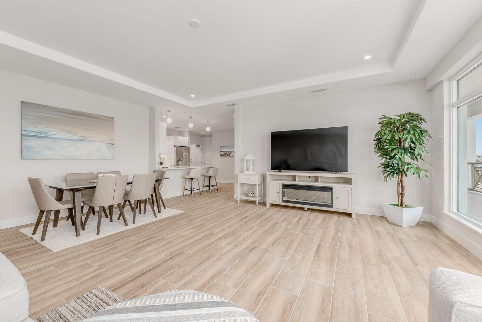 SAILFISH COVE CONDOMINIUM - Residential