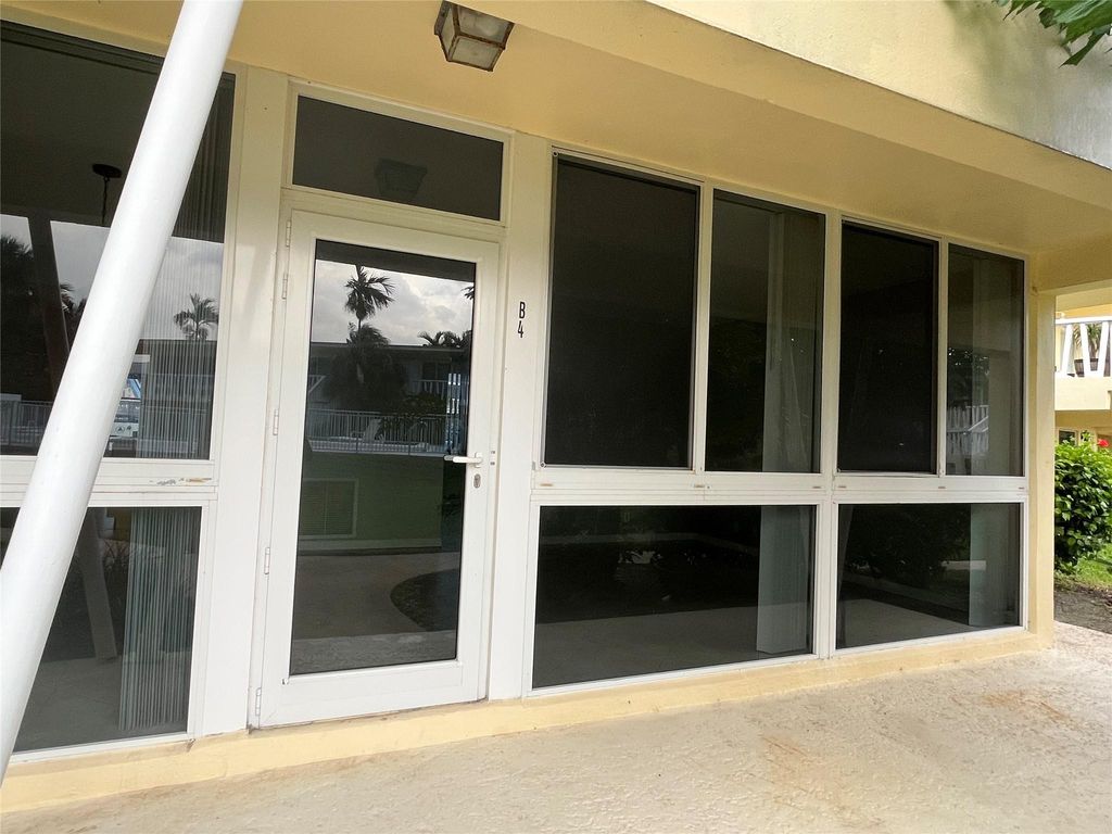 Photo of 2755 NE 28th Ave #B4, Lighthouse Point, FL 33064 (MLS # F10523916)