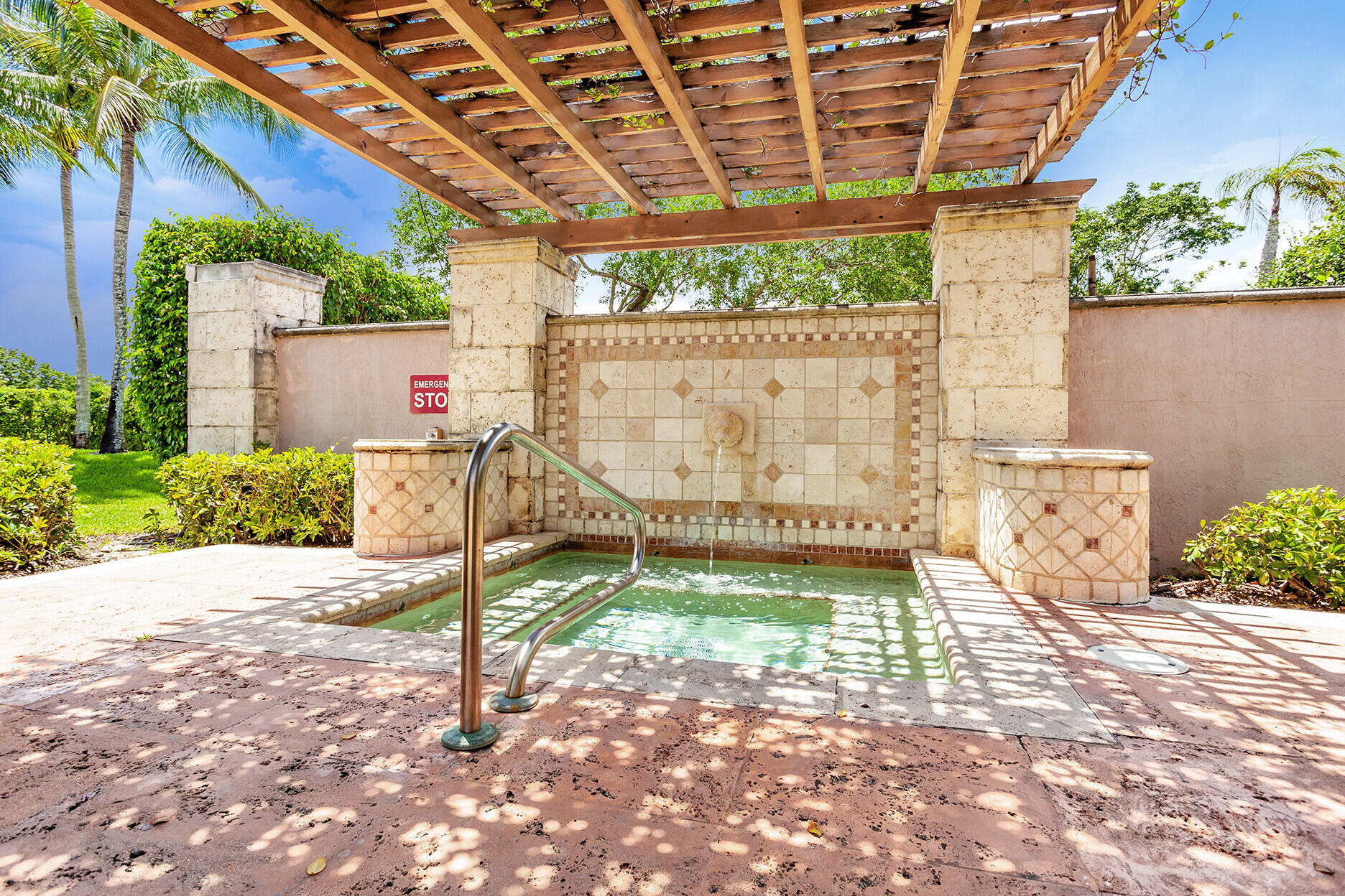 ST ANDREWS AT POLO CLUB CONDO - Residential Lease