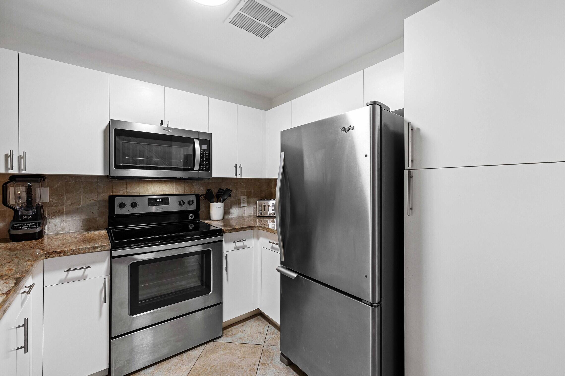 ST ANDREWS AT POLO CLUB CONDO - Residential Lease