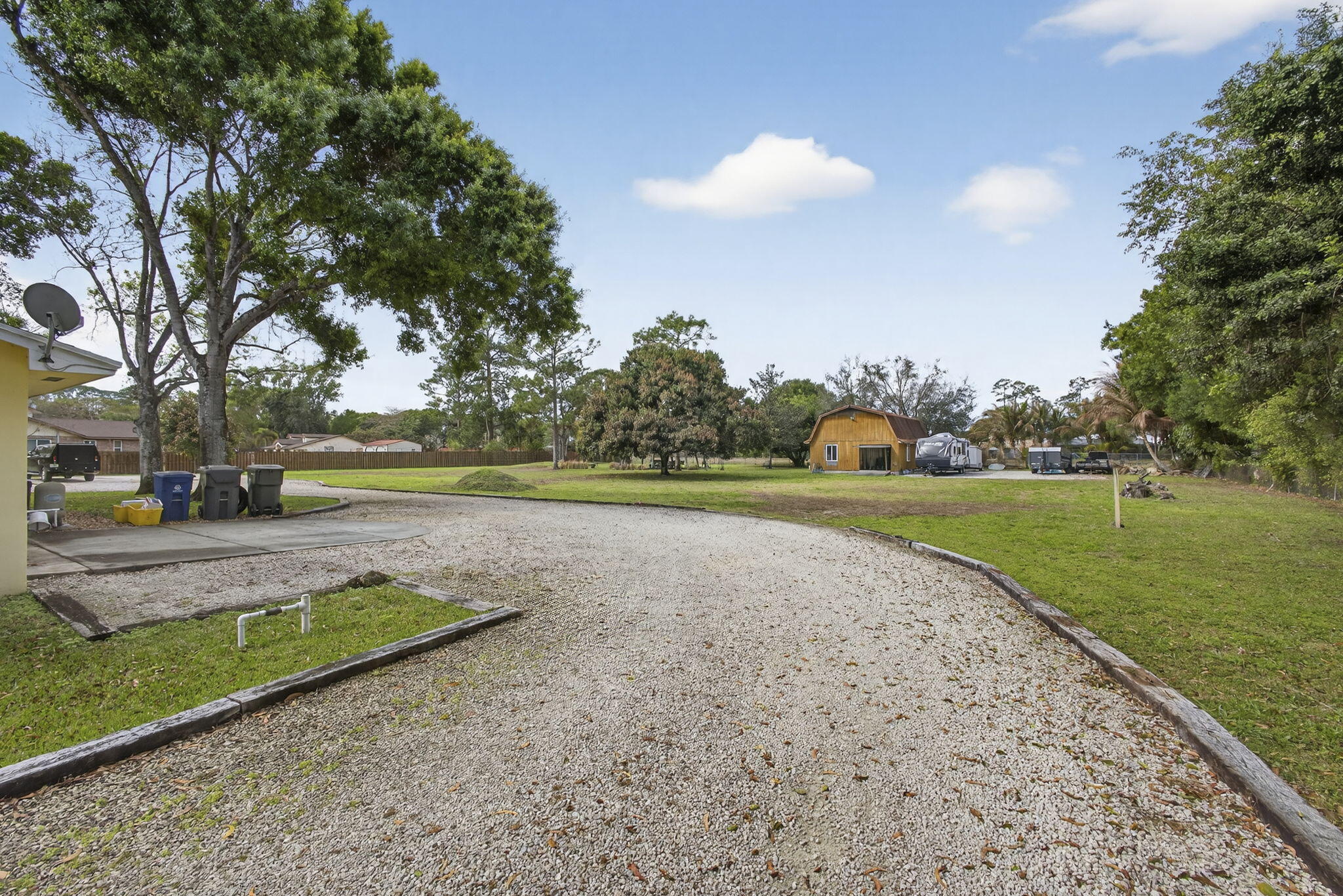 PALM BEACH LITTLE RANCHES - Residential