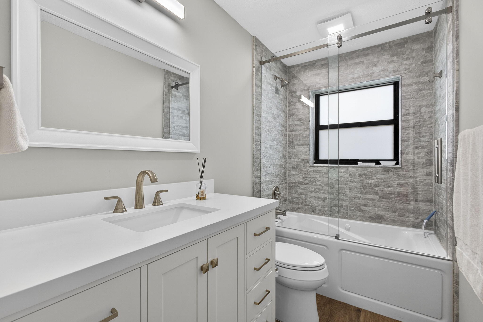 PALM BEACH LITTLE RANCHES - Residential