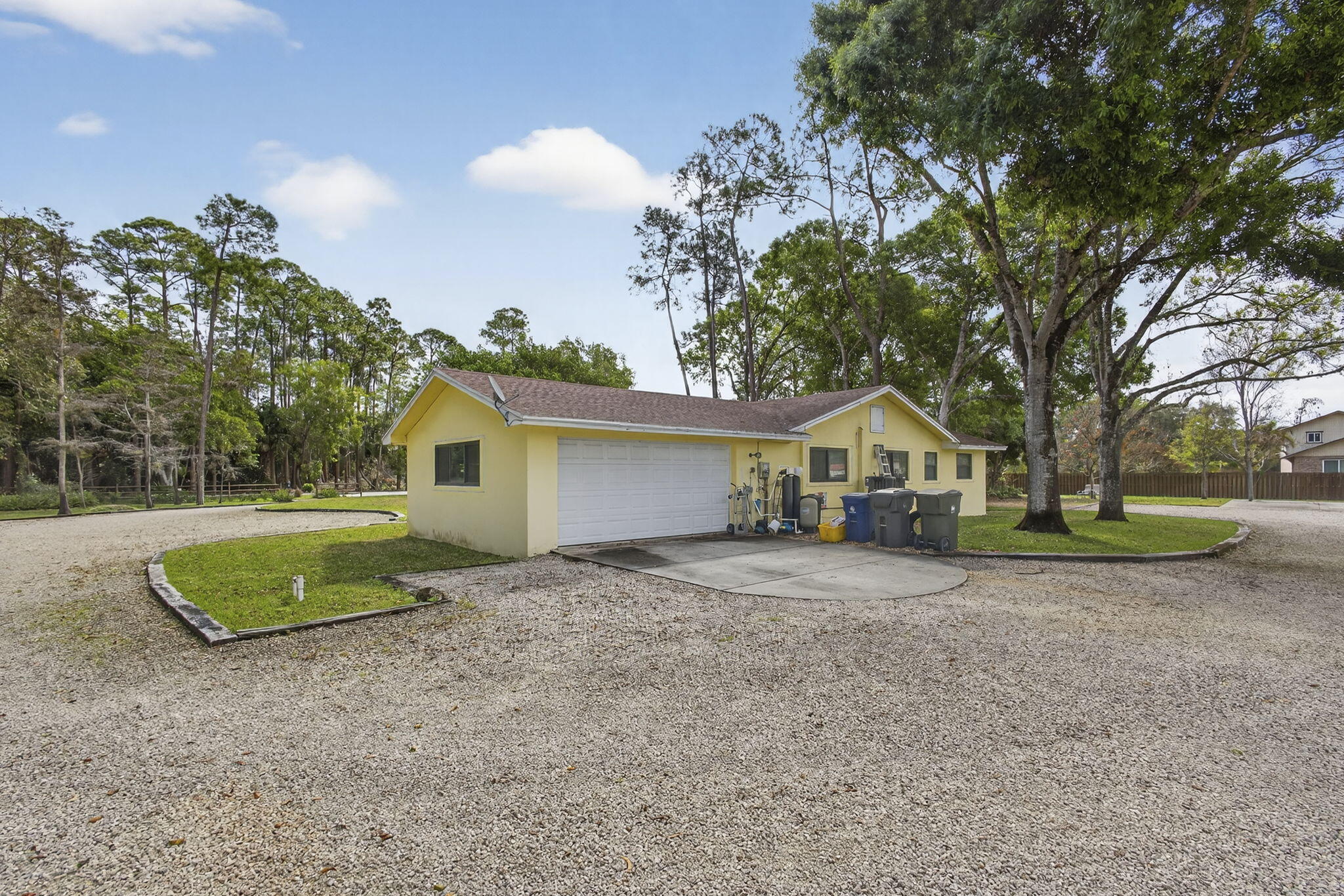 PALM BEACH LITTLE RANCHES - Residential