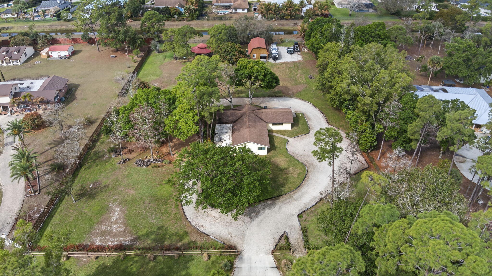 PALM BEACH LITTLE RANCHES - Residential