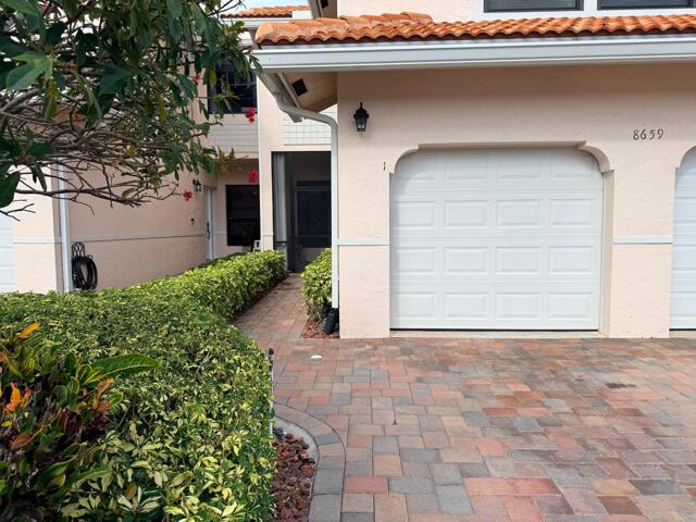 Photo of 8659 VÃ­a Reale #1, Boca Raton, FL 33496 (MLS # B26073980)