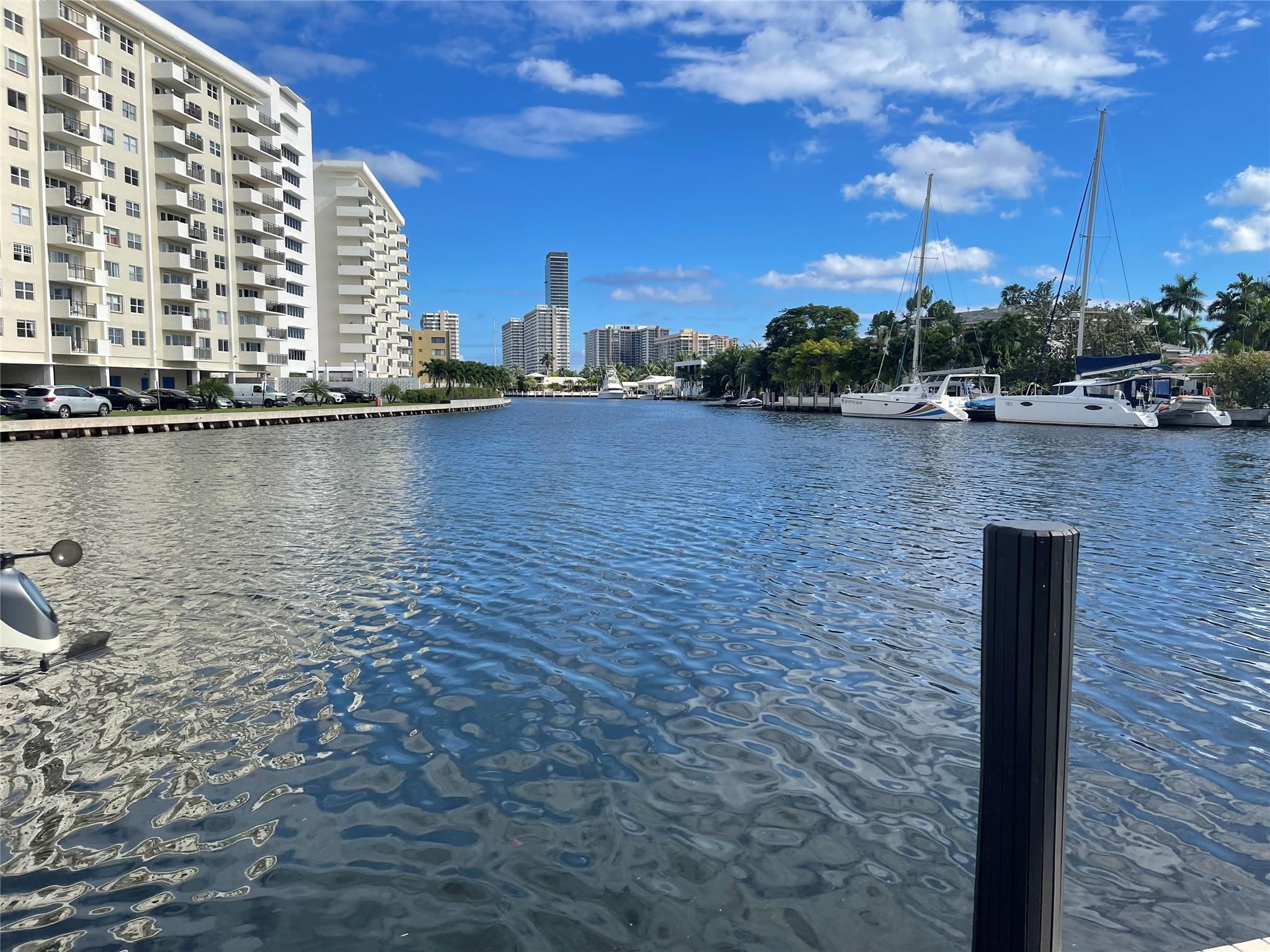 450 Paradise Isle Blvd