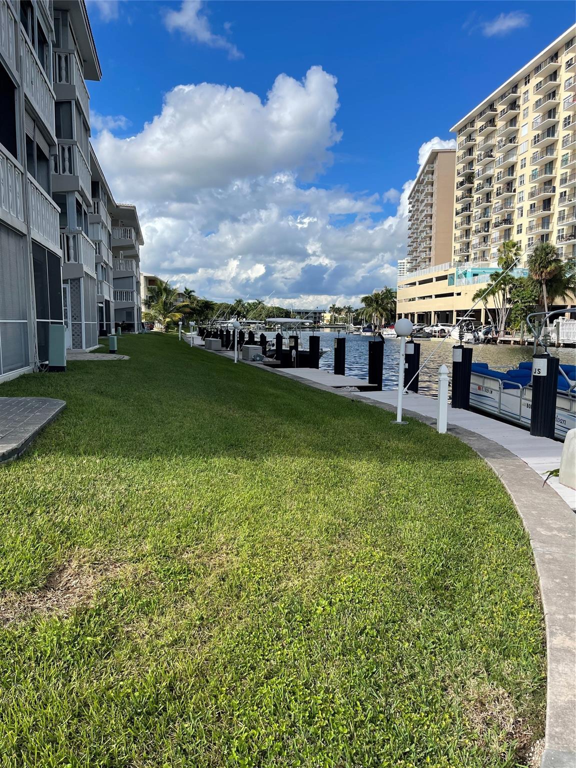 450 Paradise Isle Blvd