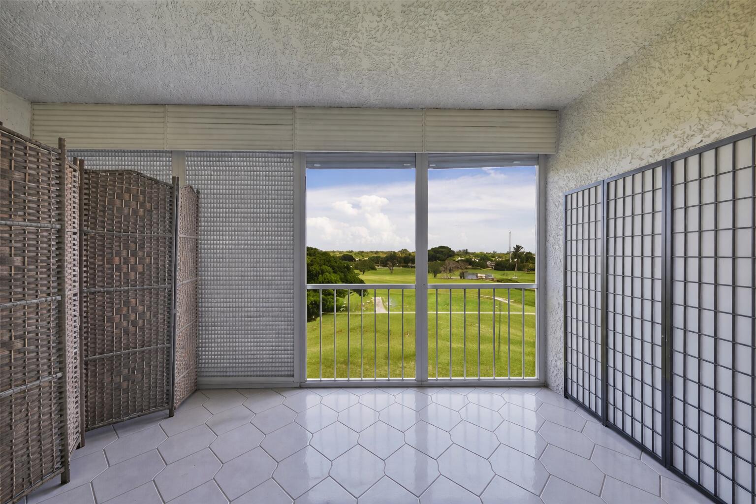 WATERS EDGE TOWERS CONDO - Residential