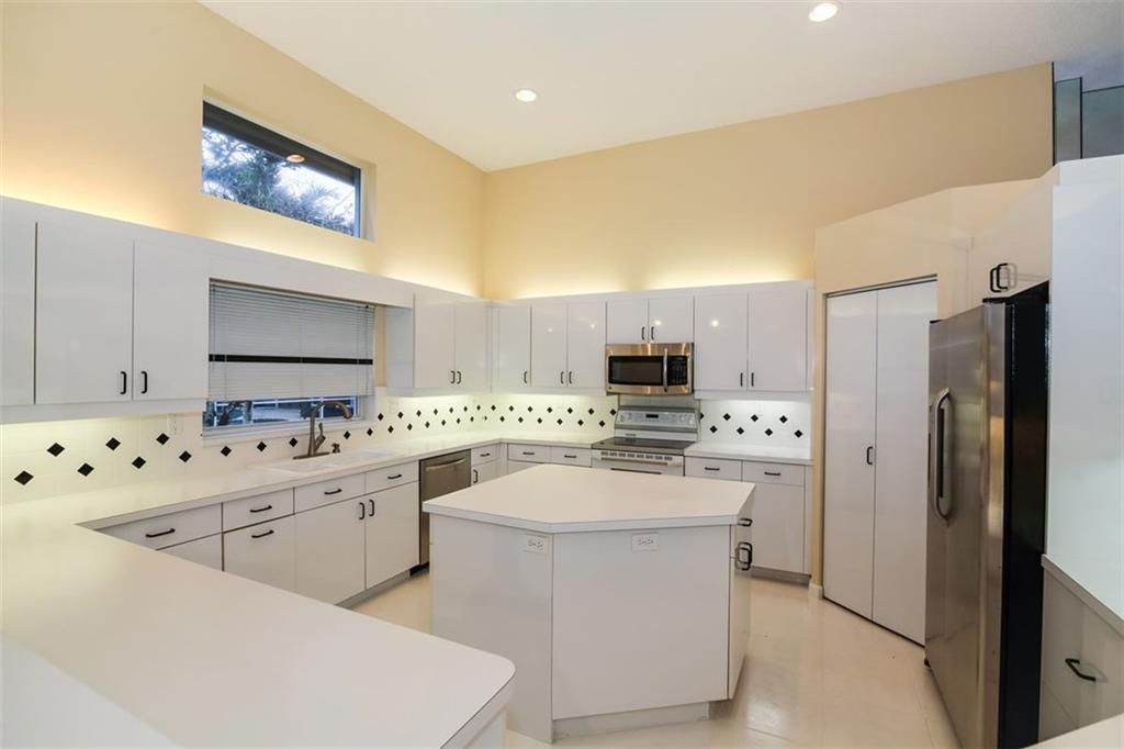 The Landings Of Parkland - Residential