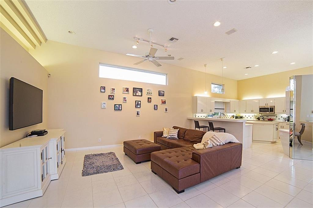 The Landings Of Parkland - Residential