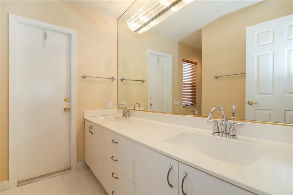 The Landings Of Parkland - Residential