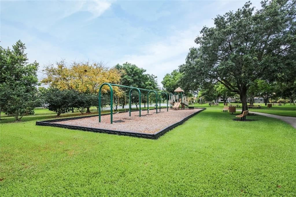 The Landings Of Parkland - Residential