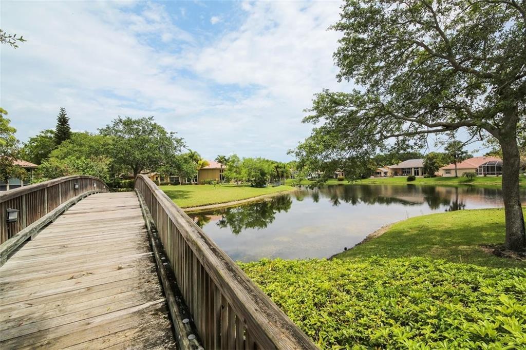 The Landings Of Parkland - Residential