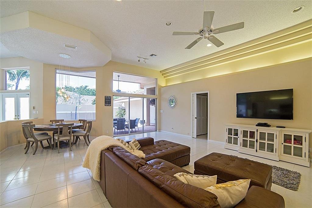 The Landings Of Parkland - Residential