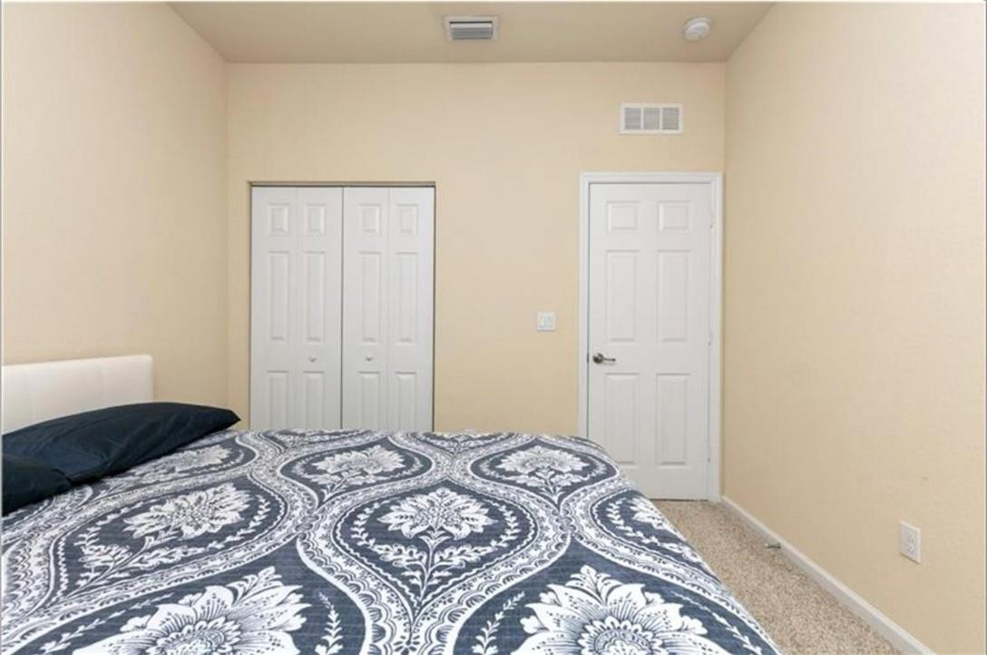 PALOMA LAKES PLAT - Residential Lease