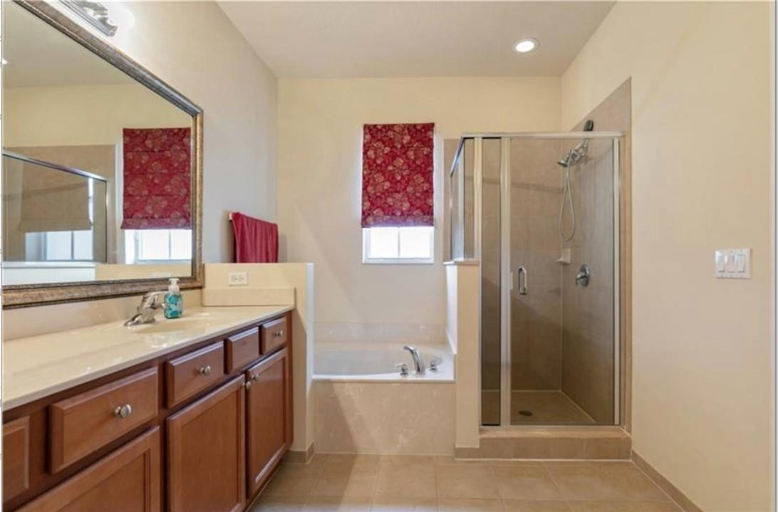 PALOMA LAKES PLAT - Residential Lease