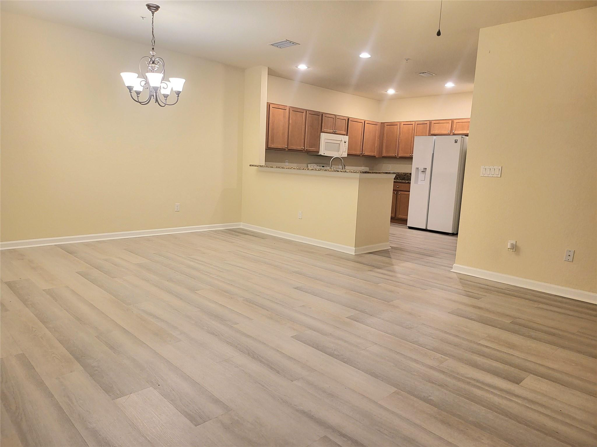 PALOMA LAKES PLAT - Residential Lease
