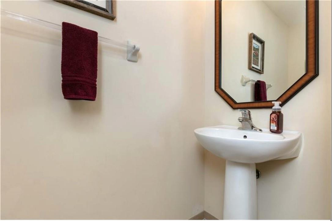 PALOMA LAKES PLAT - Residential Lease
