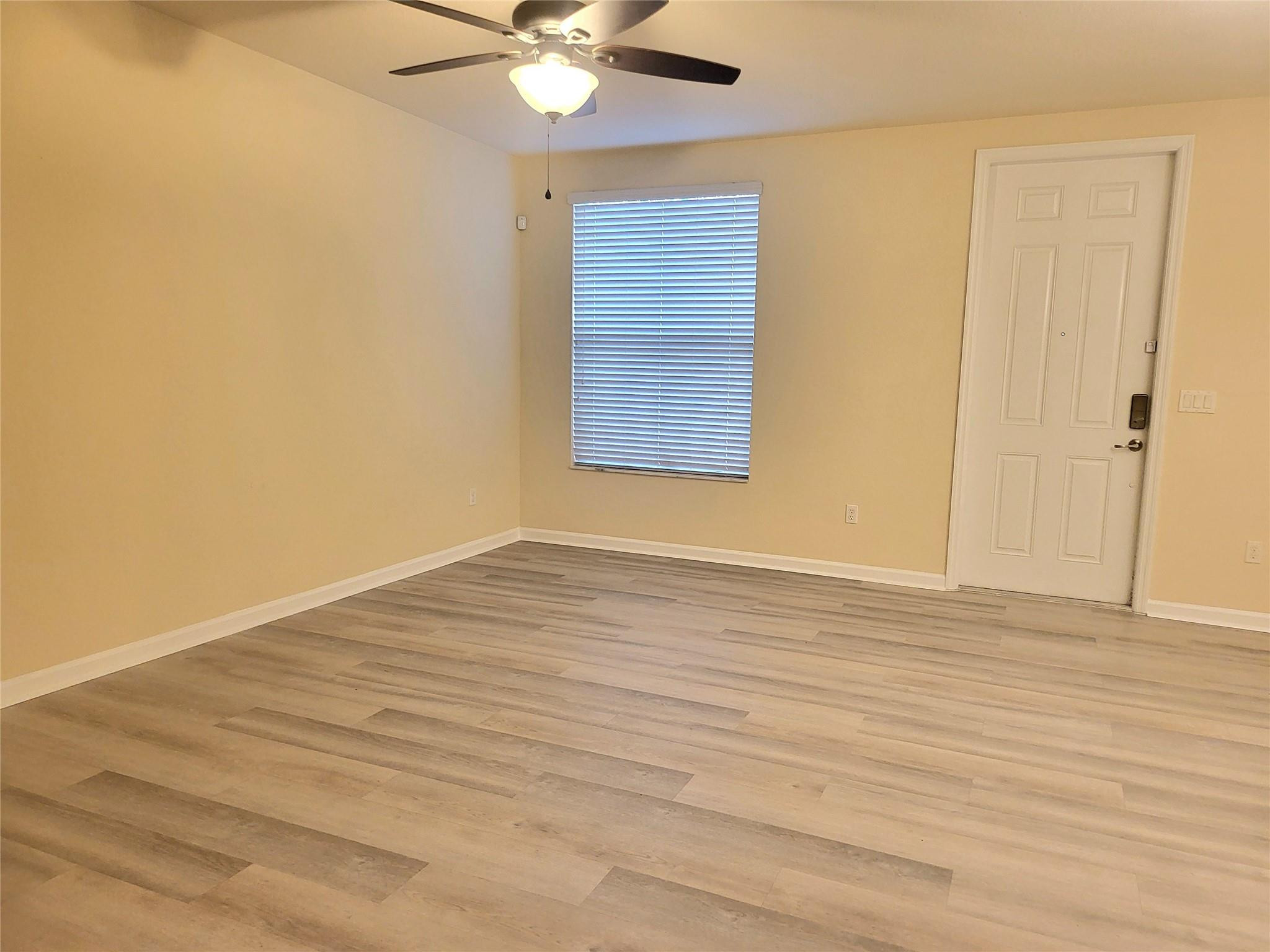 PALOMA LAKES PLAT - Residential Lease