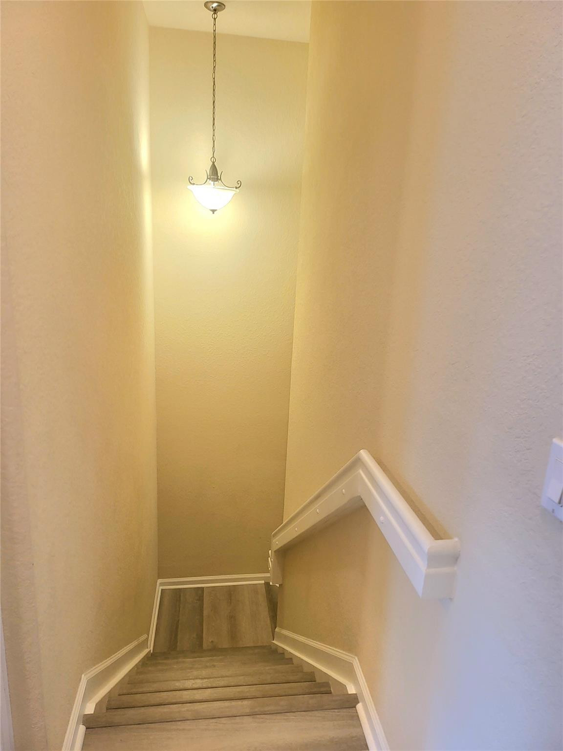 PALOMA LAKES PLAT - Residential Lease