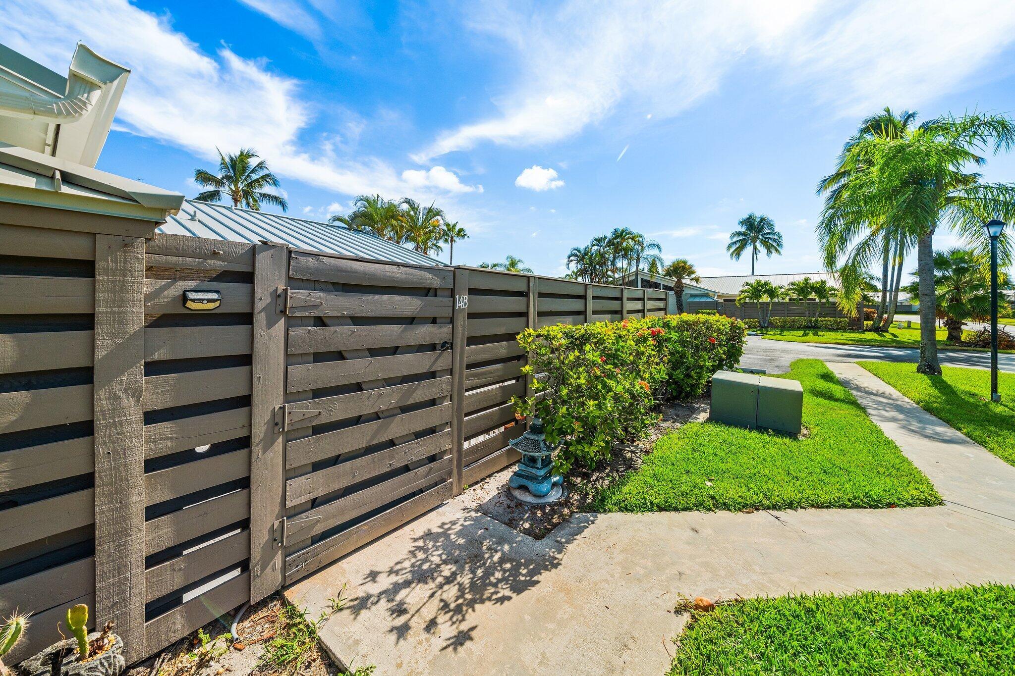 OCEANSIDE TERRACE CONDO - Residential