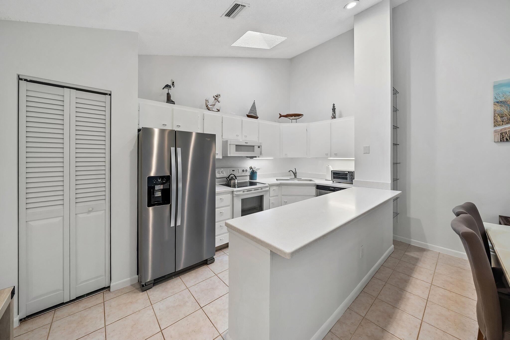 OCEANSIDE TERRACE CONDO - Residential