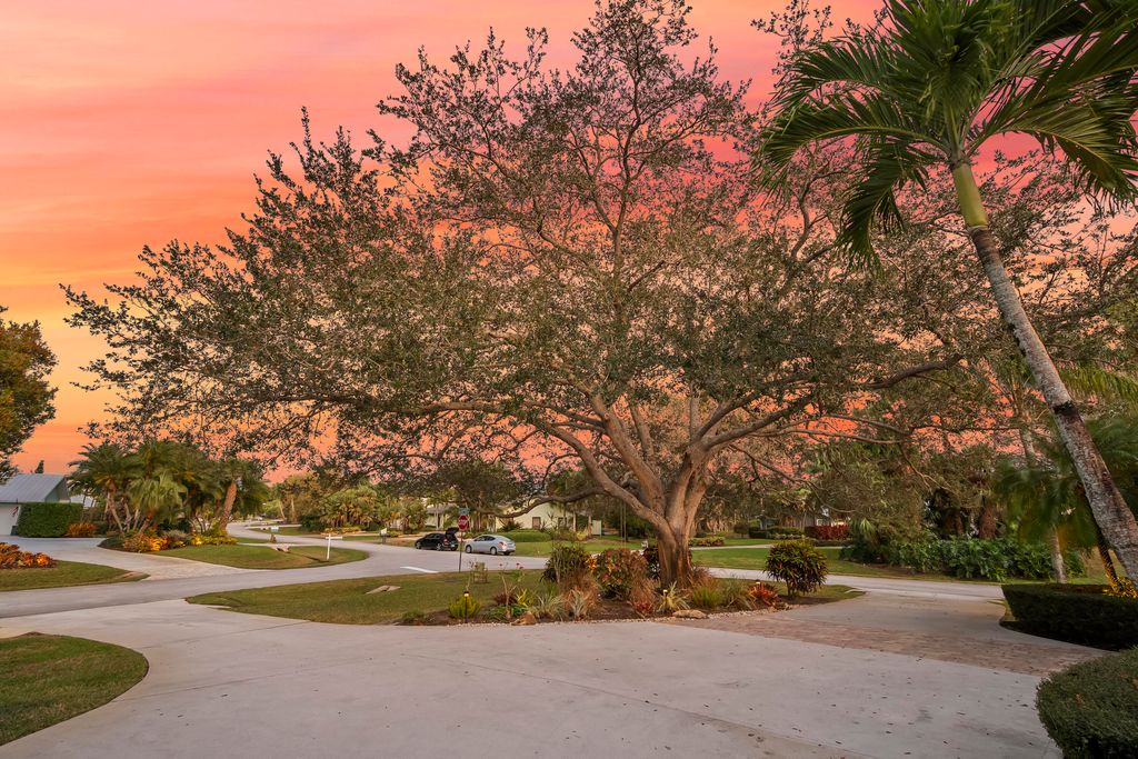 Photo of 1022 SW Tiburon Way, Palm City, FL 34990 (MLS # R11155536)