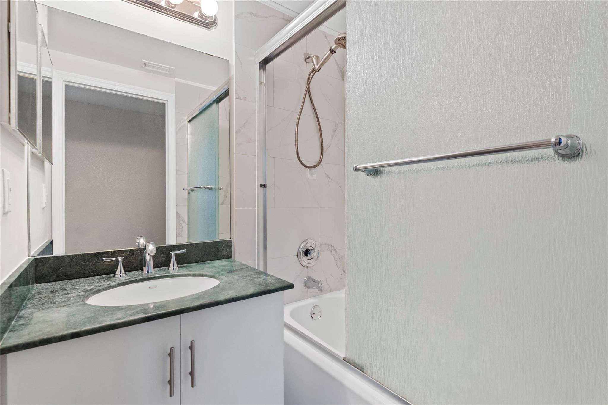 VILLAS DE TUSCANY CONDO - Residential Lease