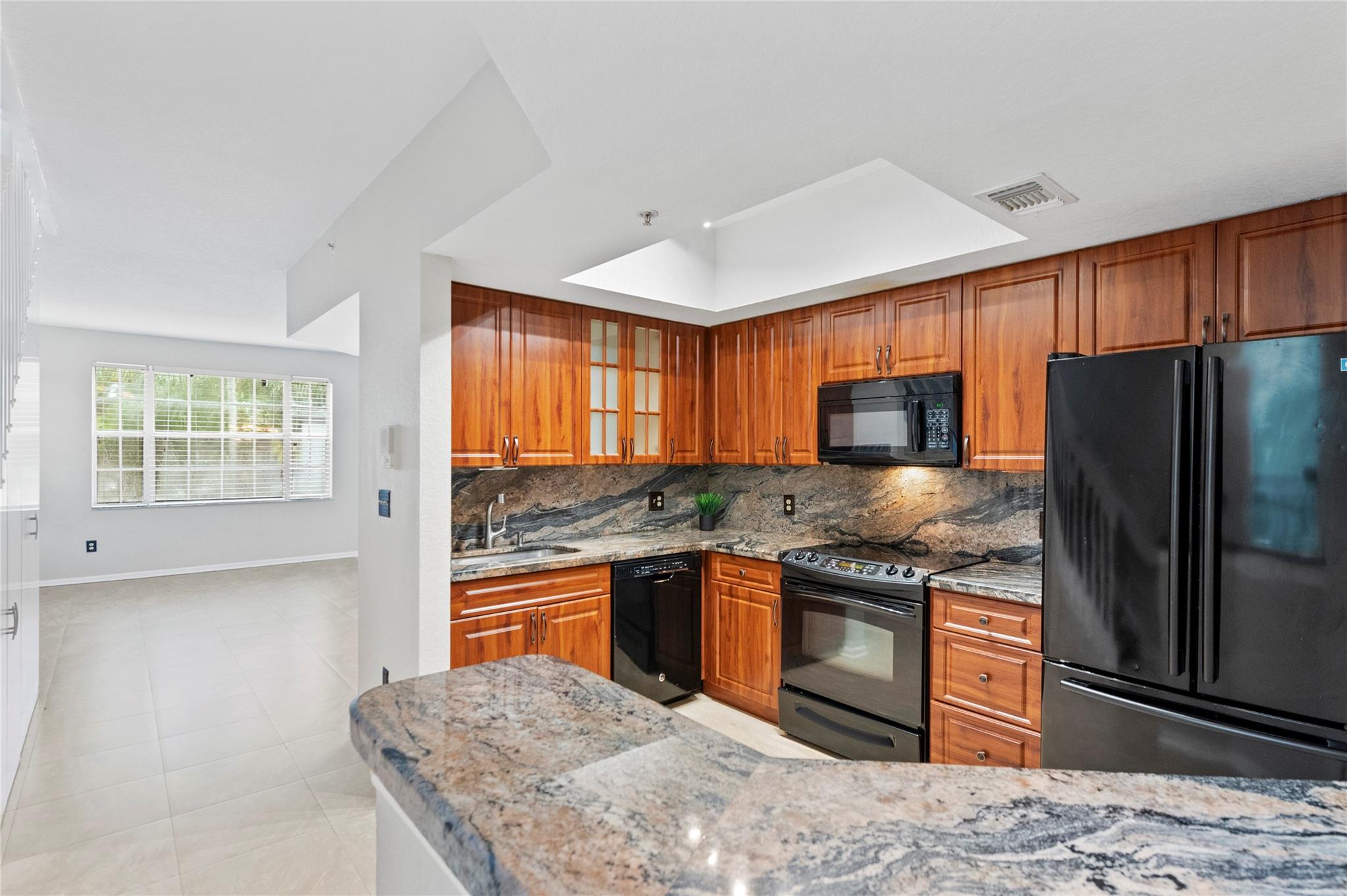 VILLAS DE TUSCANY CONDO - Residential Lease