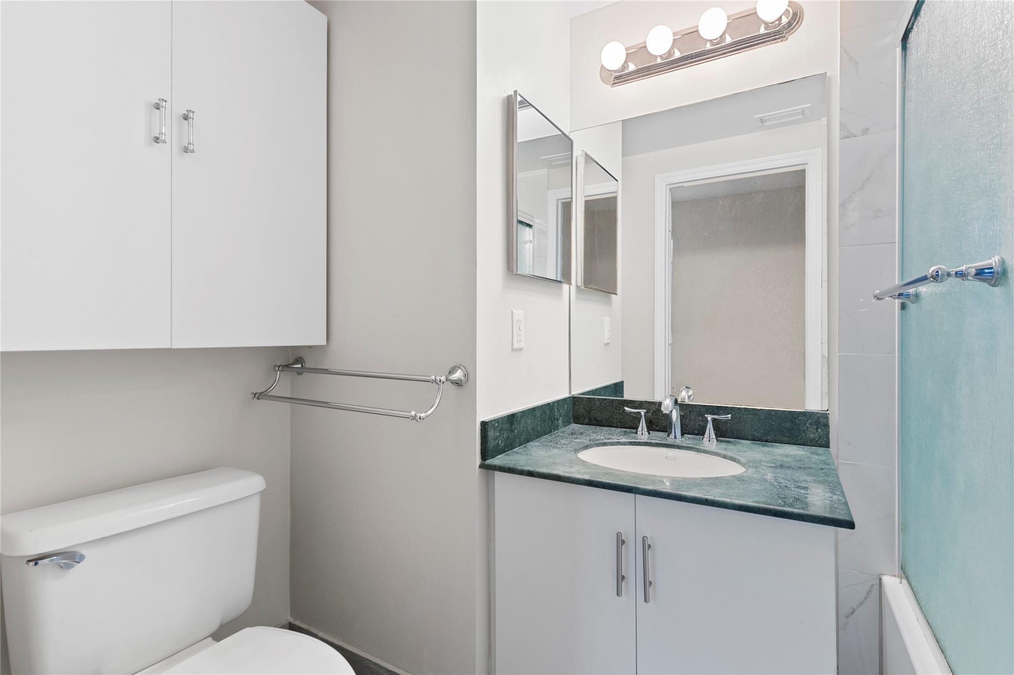 VILLAS DE TUSCANY CONDO - Residential Lease