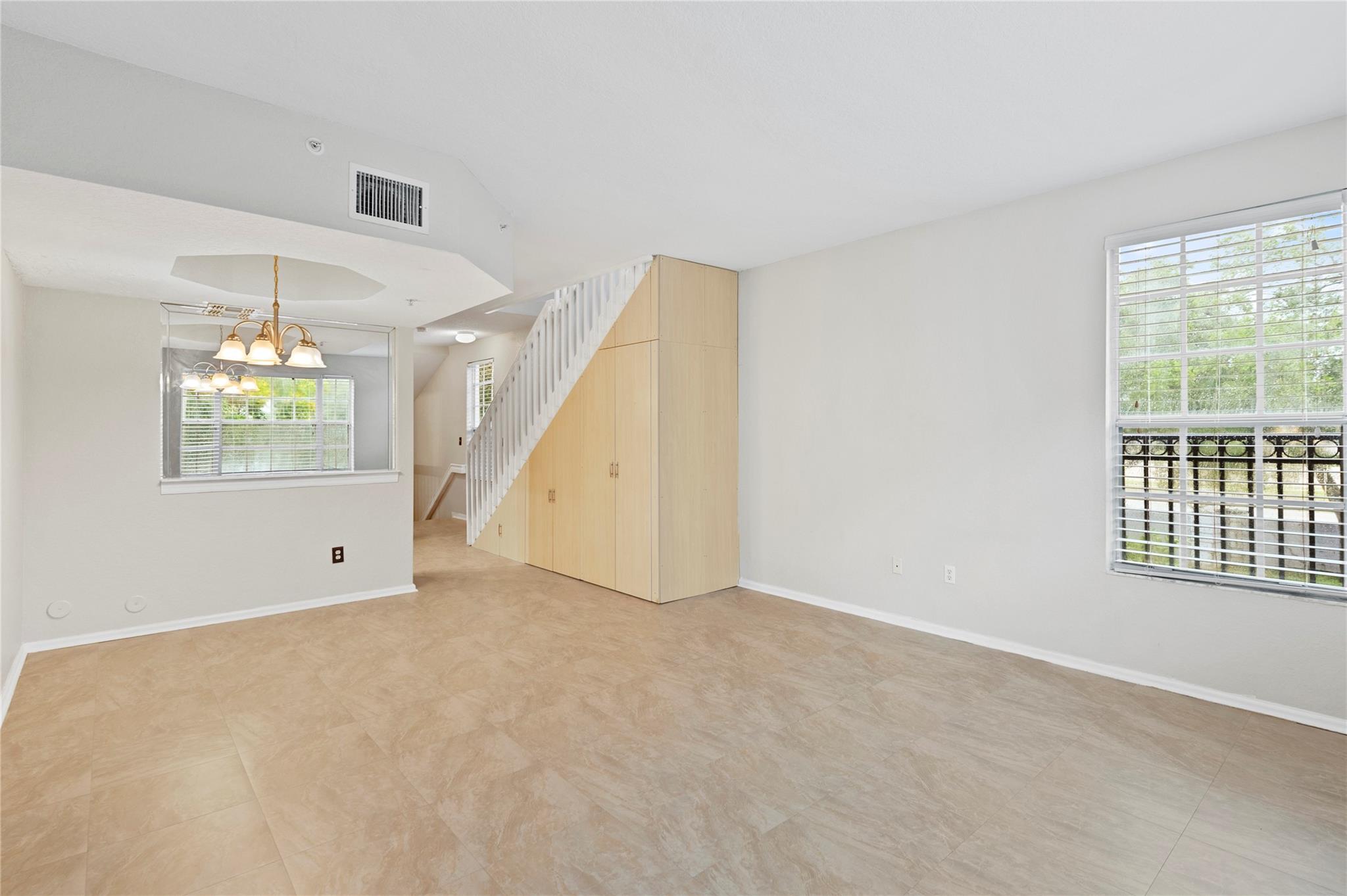 VILLAS DE TUSCANY CONDO - Residential Lease