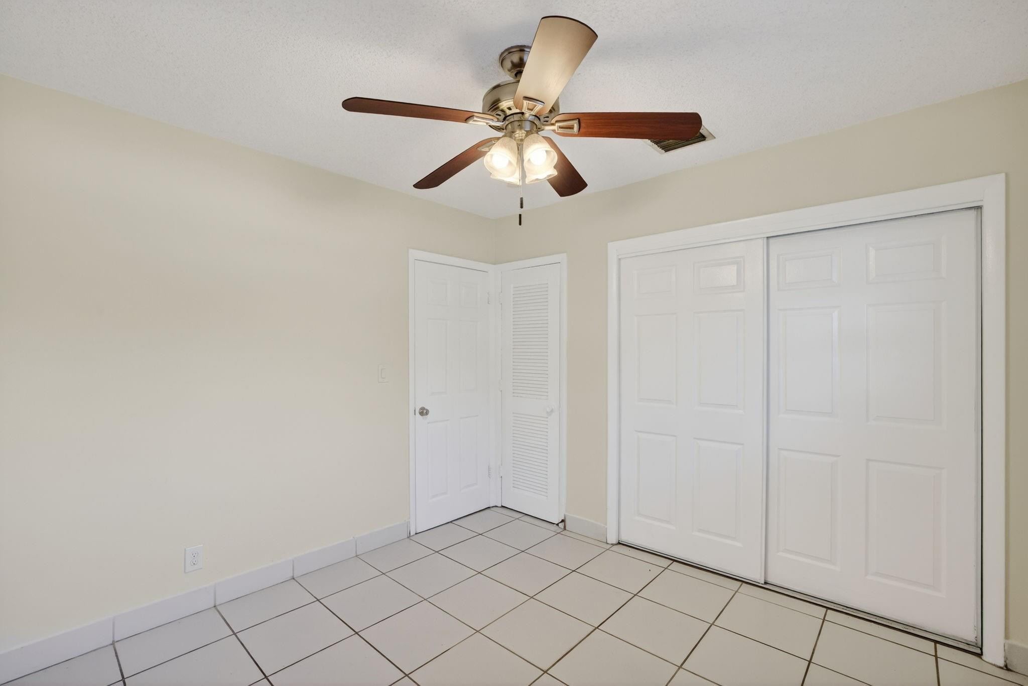 F A Barretts Sub Of W1/2 - Residential Lease