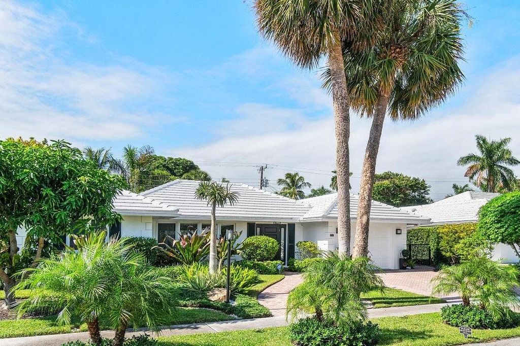 Photo of 881 Elderberry Way, Boca Raton, FL 33486 (MLS # R11101475)