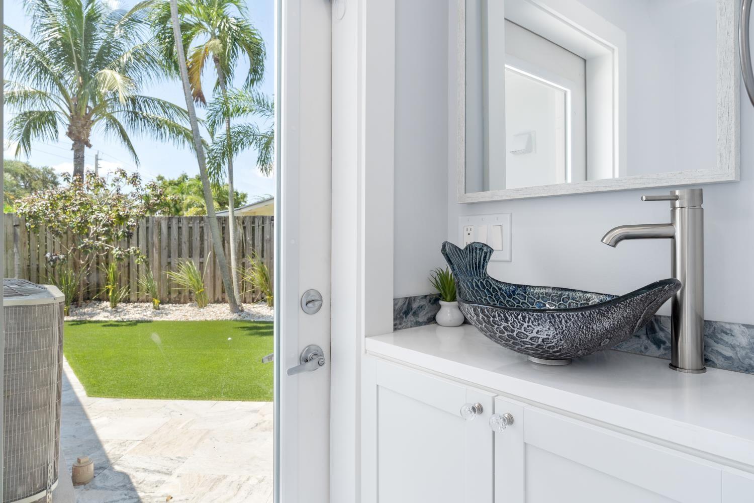 Lighthouse Point 4th Sec - Residential