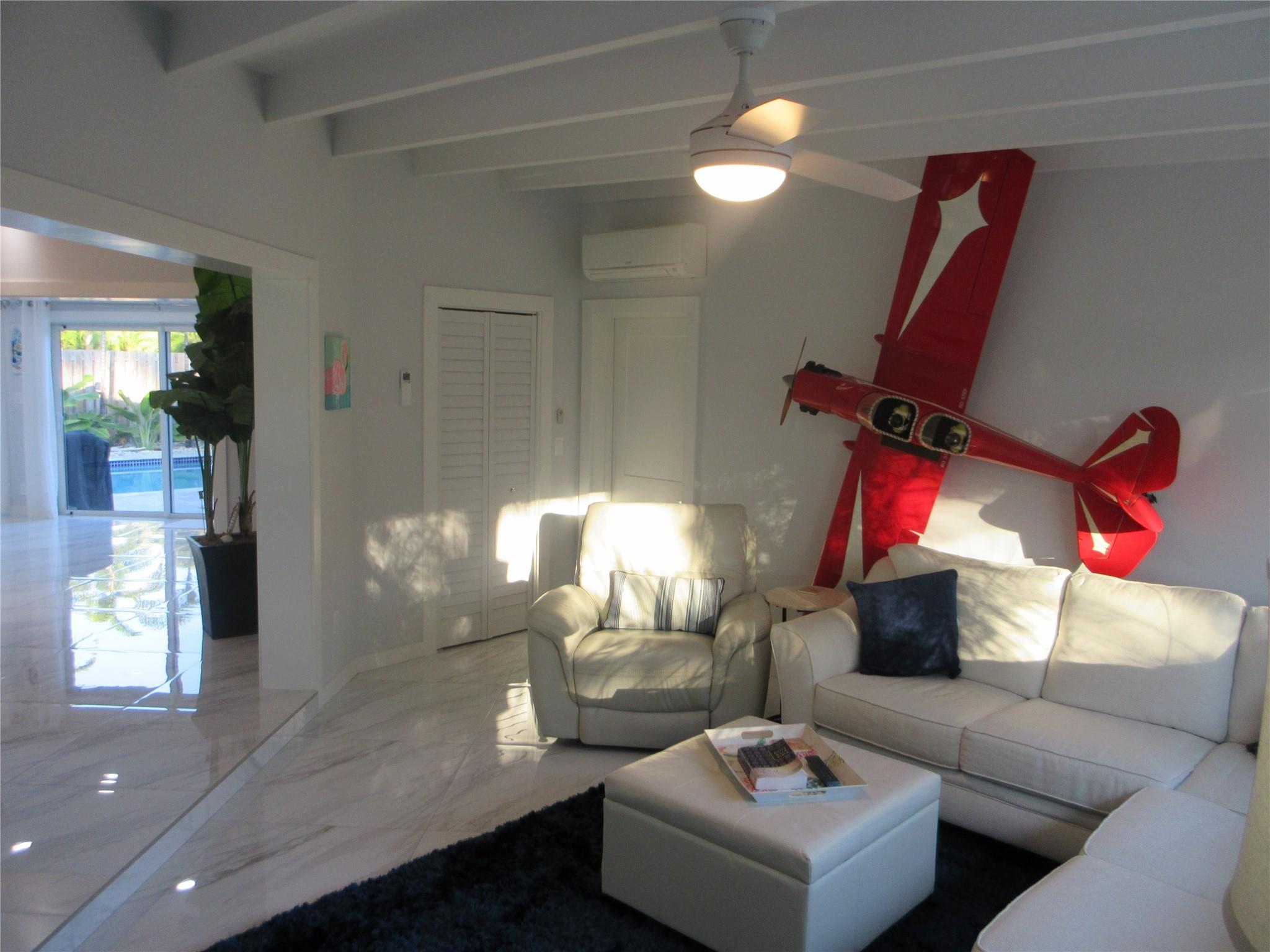 Lighthouse Point 4th Sec - Residential