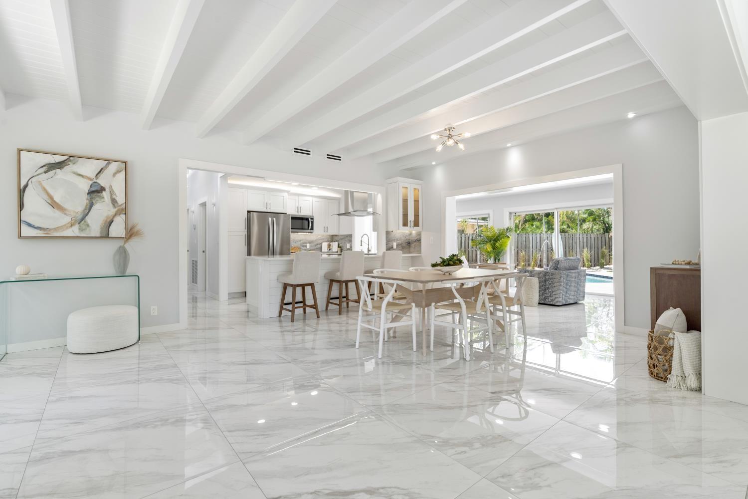 Lighthouse Point 4th Sec - Residential